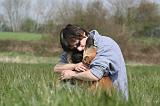 ADULTE ET CHIEN 453